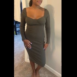 Fashion Nova midi long-sleeved dress. size L.